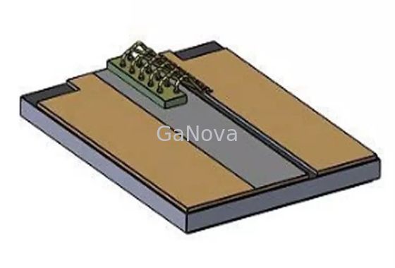 Eşik Akımı 0,5A Lazer Diyot Çipi Lazer Baskı Eğimi Verimliliği 1,0W/A